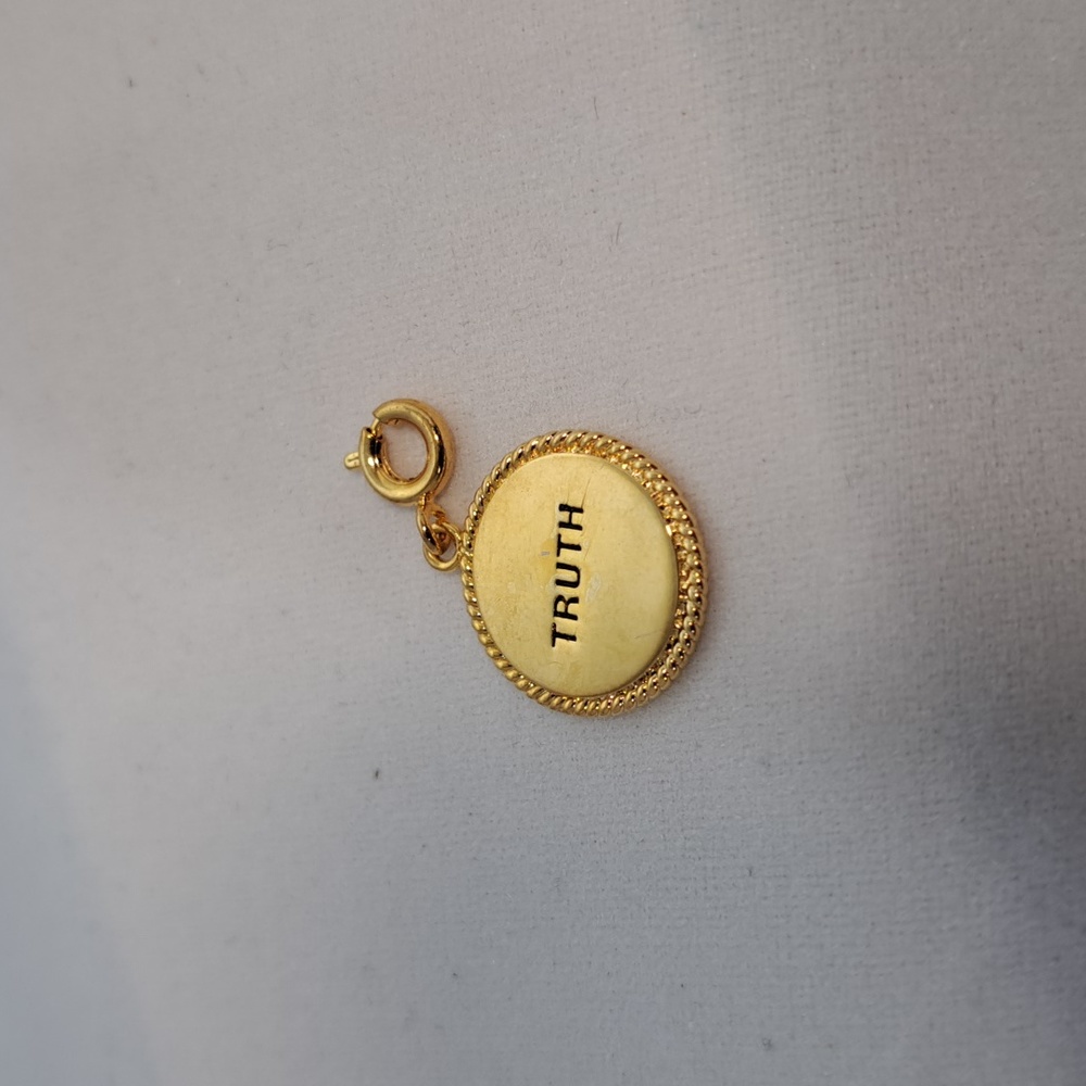 14k Gold-plated Mindful (Truth) Pendant (1)